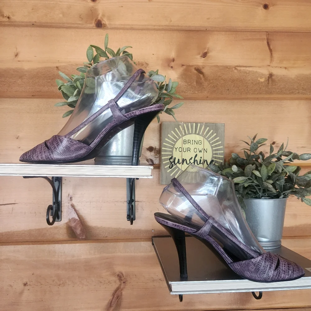 Stuart Weitzman 💜 Snake Croc Emboss Purple Leather Slingback Peep Pump Heels 8N